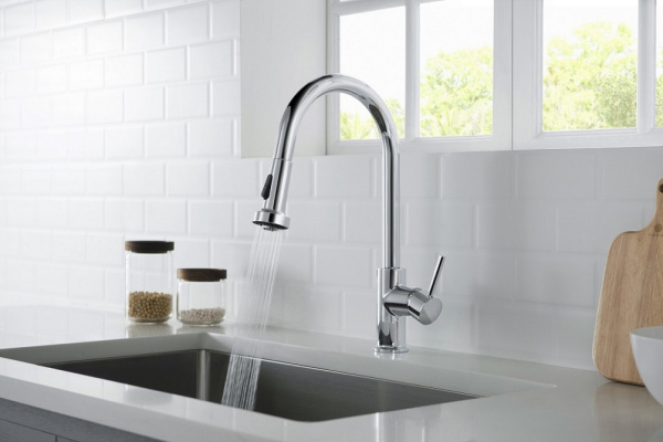 Смеситель для кухни с выдвижной лейкой Timo Saona хром 2316/00FL